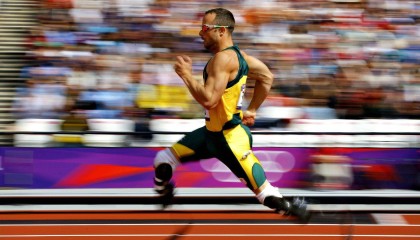 全国游泳锦标赛圆满落幕 新星闪耀老将坚守