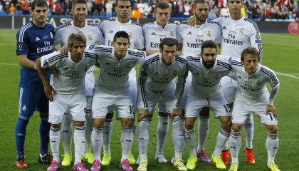 莱因克尔深情追忆红蓝岁月，盛赞莱万跻身历史最佳中锋行列