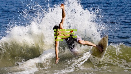 拜仁边锋格纳布里赛后坦言，我们面对的是一支非常强的对手，输得心服口服