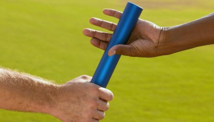 欧冠巅峰对决，皇马绝杀拜仁挺进决赛，安切洛蒂再创传奇