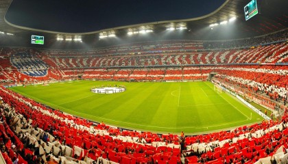 阿莱格里点球决策引热议，赛后直言，莱奥主罚是我的安排，保留前锋后手是战术考量