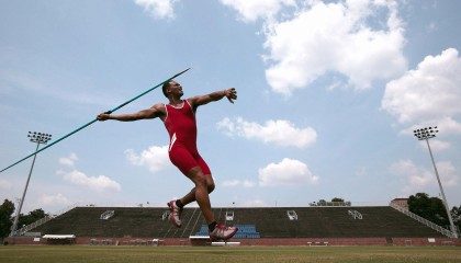 UFC 303重磅对决，佩雷拉卫冕成功，普瓦里尔上演惊天逆转