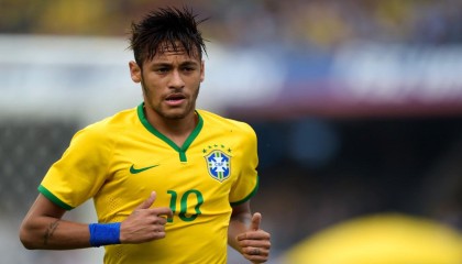 欧冠复仇者之战！新王埃斯特旺对决拉什福德，斯坦福桥之夜誓破巴萨客场金身